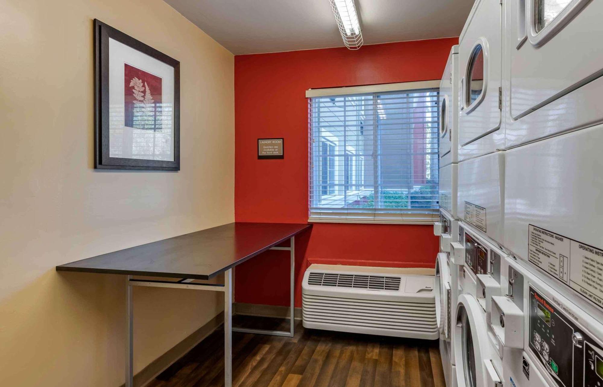 Extended Stay America Suites - Orlando - Lake Mary - 1040 Greenwood Blvd Buitenkant foto