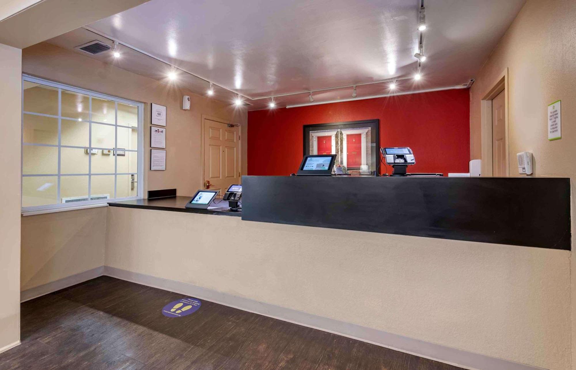 Extended Stay America Suites - Orlando - Lake Mary - 1040 Greenwood Blvd Buitenkant foto